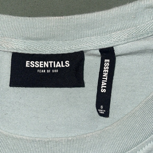 Essentials FW19 Tee - Picture 3 of 4